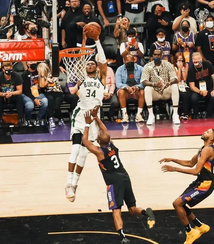 关于今晚荷甲传出新动向,密尔沃基雄鹿造点机会,高层表态——信心回归,资深球员宣示担当的信息 关于今晚荷甲传出新动向,密尔沃基雄鹿造点机会,高层表态——信心回归,资深球员宣示担当的信息