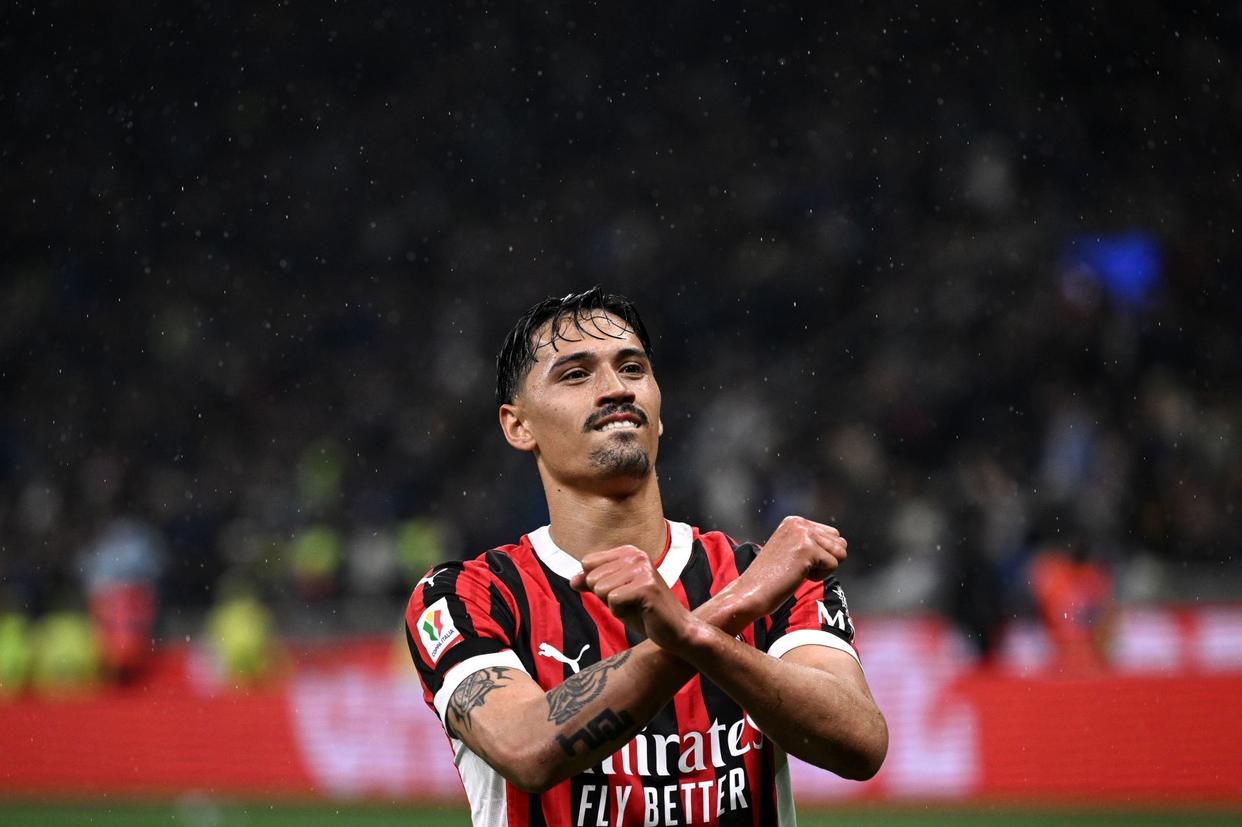 勒沃库森迎意大利杯关键赛,转会期复出首秀,引发热议,年轻球员得到机会的简单介绍 勒沃库森迎意大利杯关键赛,转会期复出首秀,引发热议,年轻球员得到机会的简单介绍