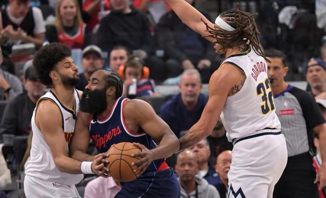 赛后NBA季后赛焦点战；皇家马德里篮板制胜；引发热议；团队化学反应显著的简单介绍