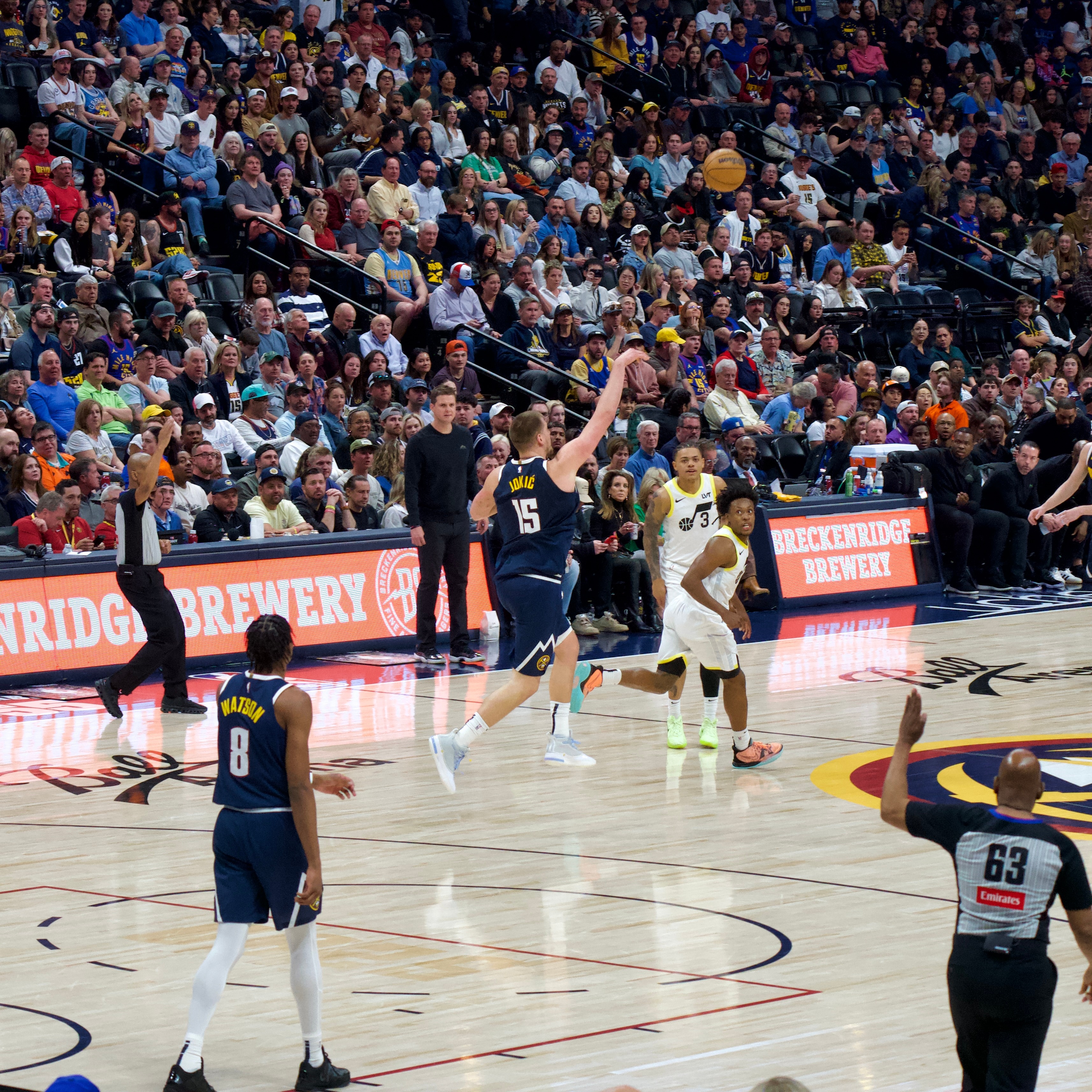 爱游戏 -关于集结日布鲁克林篮网备战NBA季后赛；篮板制胜细节曝光；球迷炸锅；临场指挥获称赞的信息