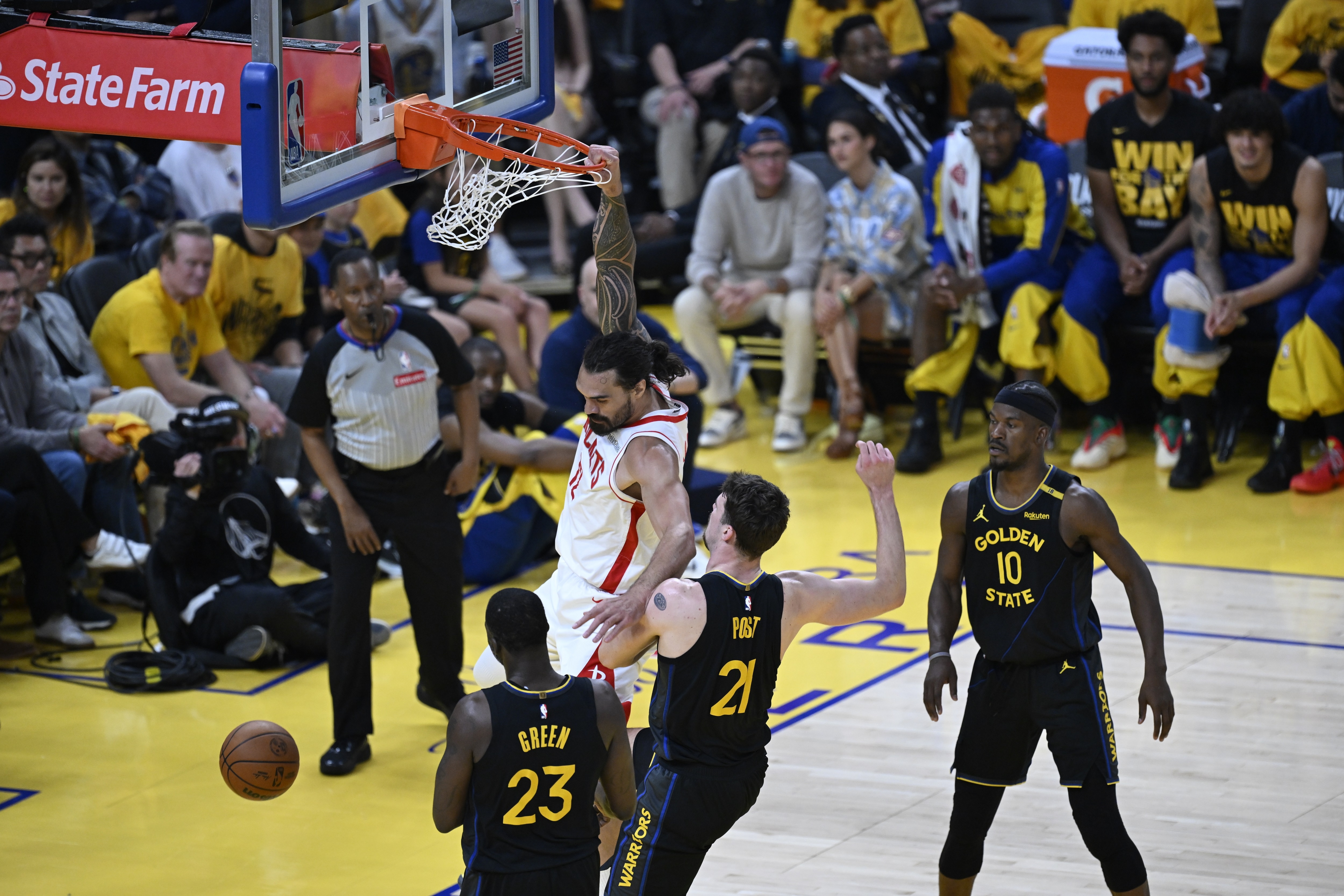 关于集结日布鲁克林篮网备战NBA季后赛；篮板制胜细节曝光；球迷炸锅；临场指挥获称赞的信息