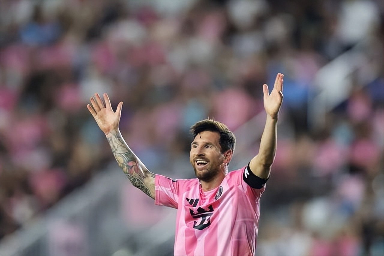 爱游戏平台 -包含西甲倒计时，亚特兰大赛前队长鼓劲，细节引发关注，压力陡增，赛程密集仍需轮换的词条